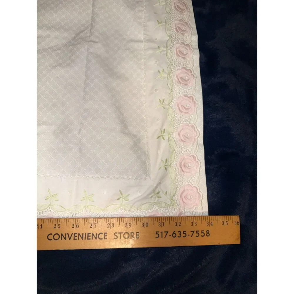 Unknown vintage decorative